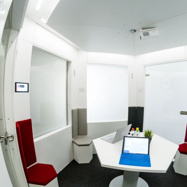 HXA Cube interior with Environment Control